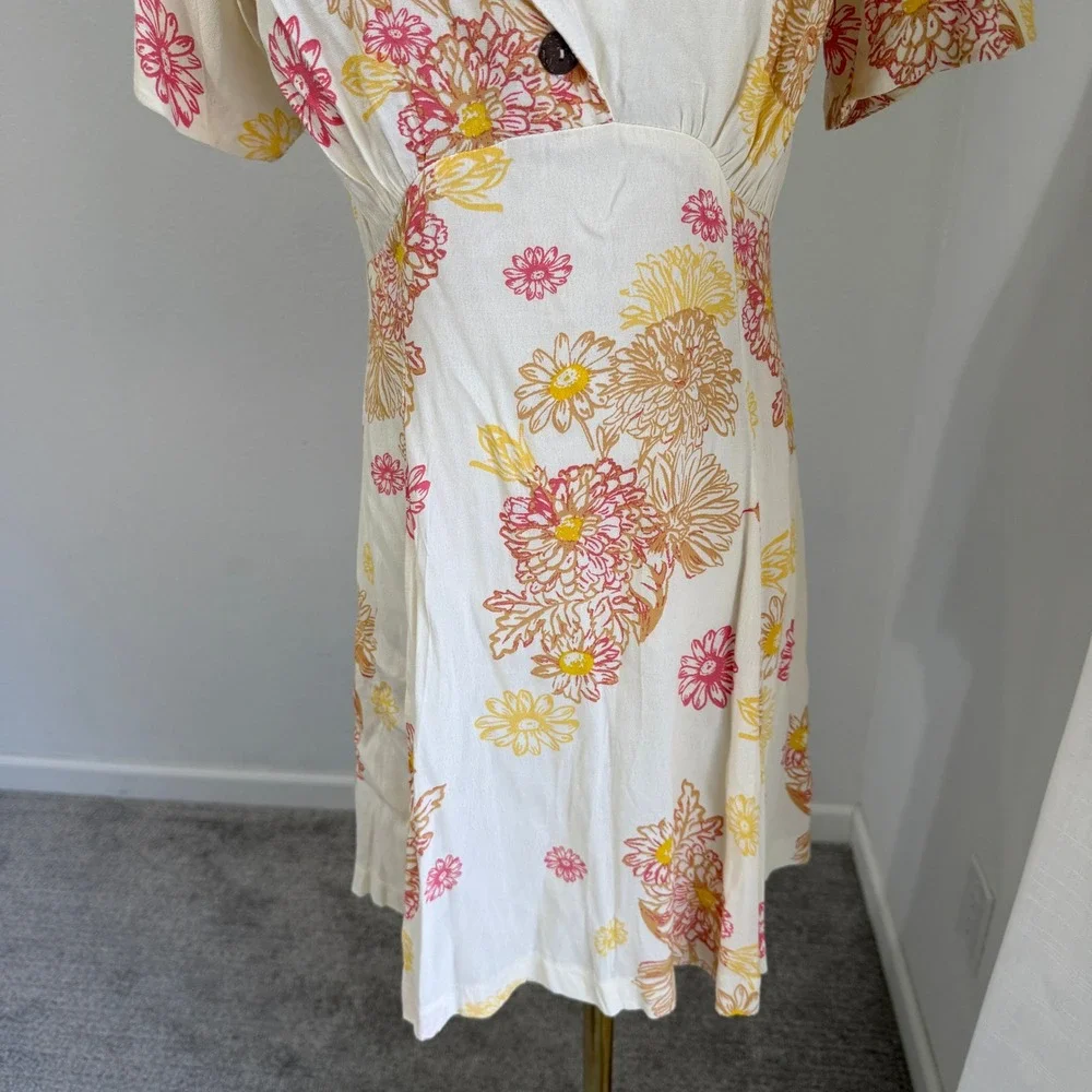 Free People Hawaii Floral Mini Dress Small Feminine Vintage‎ Shirt Dress Cottage